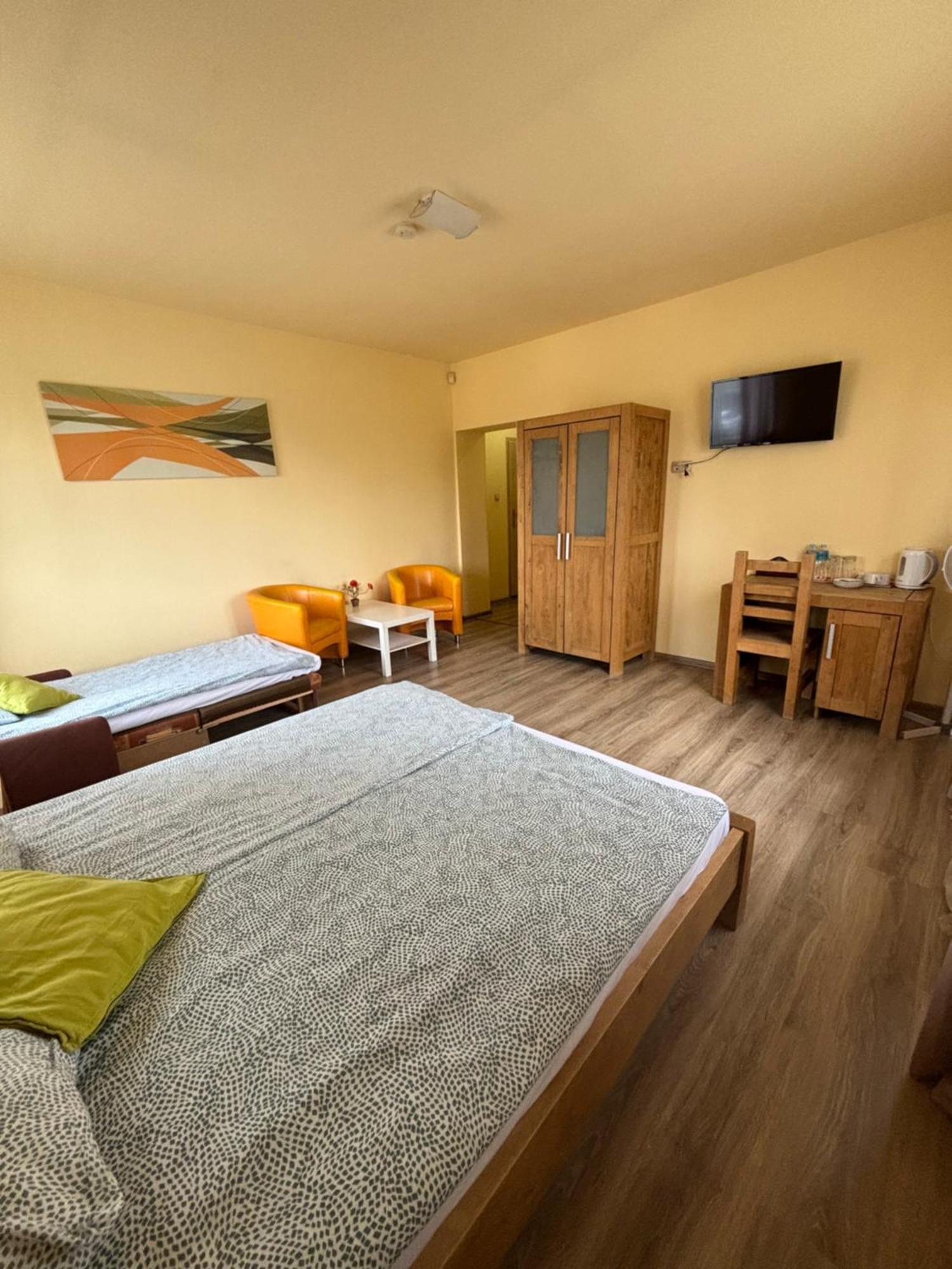 BedRooms 3 Maja 15A Łódź Exterior foto